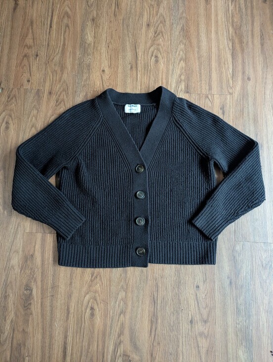 Old Navy Sweaters - Old Navy Black Ribbed V-Neck Button-Up Cardigan Sz S